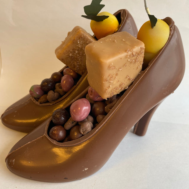 paar chocolade pumps